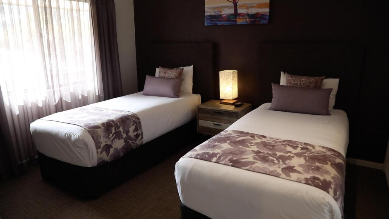 Blazing Stump Motel&Suites Wodonga Esterno foto